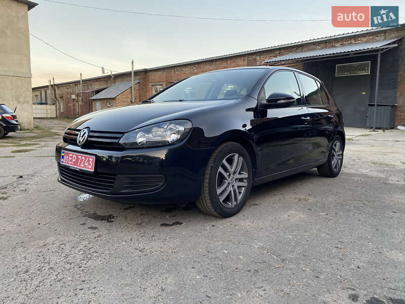 Хэтчбек Volkswagen Golf 2009 в Ахтырке