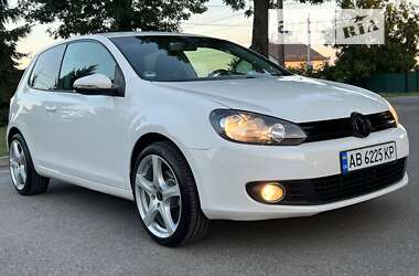 Хетчбек Volkswagen Golf 2009 в Вінниці