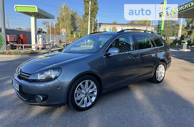 Універсал Volkswagen Golf 2011 в Житомирі