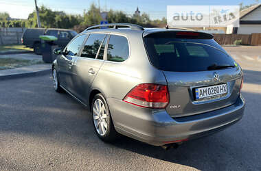 Універсал Volkswagen Golf 2011 в Житомирі