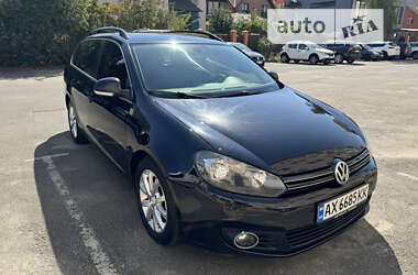 Універсал Volkswagen Golf 2011 в Києві