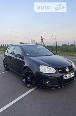 Хетчбек Volkswagen Golf 2006 в Рівному