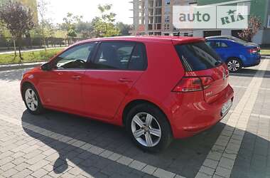 Хэтчбек Volkswagen Golf 2014 в Ивано-Франковске