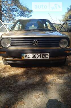 Хетчбек Volkswagen Golf 1987 в Ратному