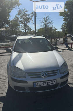 Хэтчбек Volkswagen Golf 2006 в Новомосковске