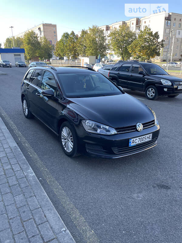 Универсал Volkswagen Golf 2013 в Луцке