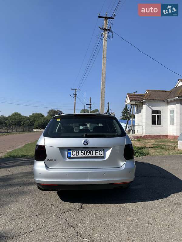 Універсал Volkswagen Golf 2009 в Києві