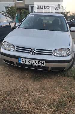 Хэтчбек Volkswagen Golf 2000 в Барышевке