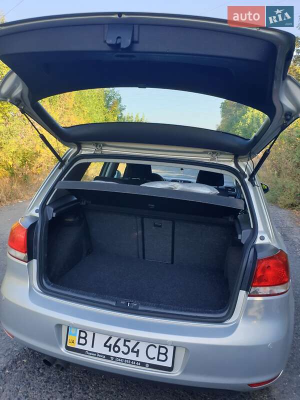 Хетчбек Volkswagen Golf 2012 в Миргороді