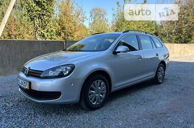 Универсал Volkswagen Golf 2011 в Дубно