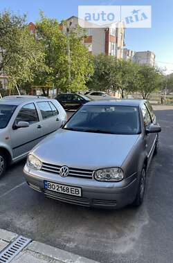 Хэтчбек Volkswagen Golf 2002 в Тернополе