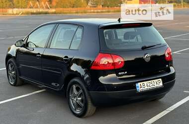 Хетчбек Volkswagen Golf 2007 в Вінниці