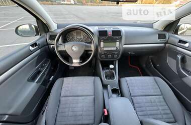 Хетчбек Volkswagen Golf 2007 в Вінниці