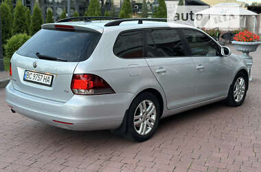 Універсал Volkswagen Golf 2013 в Стрию