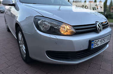 Універсал Volkswagen Golf 2013 в Стрию