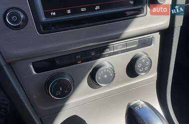 Универсал Volkswagen Golf 2015 в 