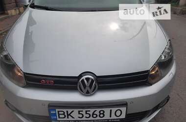 Универсал Volkswagen Golf 2011 в Ровно