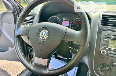 Хетчбек Volkswagen Golf 2006 в Вінниці