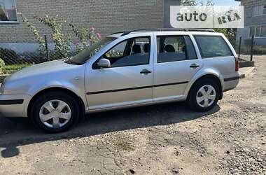 Универсал Volkswagen Golf 2002 в Иваничах