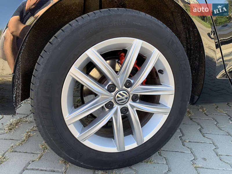 Універсал Volkswagen Golf 2019 в Коломиї