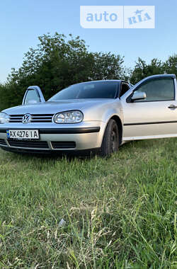 Хэтчбек Volkswagen Golf 2002 в Коломаке