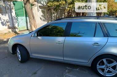 Универсал Volkswagen Golf 2009 в Николаеве