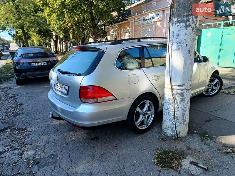 Универсал Volkswagen Golf 2009 в Виннице