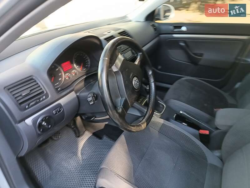 Универсал Volkswagen Golf 2009 в Виннице