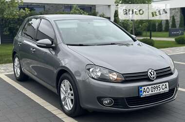 Хетчбек Volkswagen Golf 2009 в Мукачевому