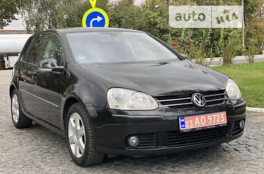 Хэтчбек Volkswagen Golf 2008 в Староконстантинове