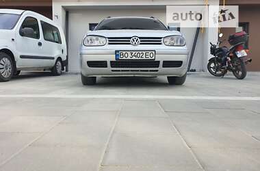 Универсал Volkswagen Golf 2001 в Тлумаче