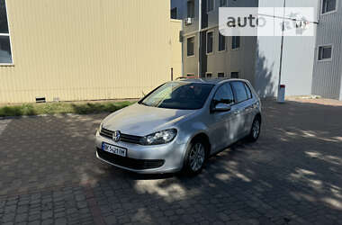 Хетчбек Volkswagen Golf 2010 в Рівному