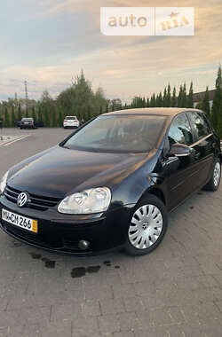 Хэтчбек Volkswagen Golf 2006 в Надворной