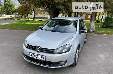 Хетчбек Volkswagen Golf 2011 в Долині