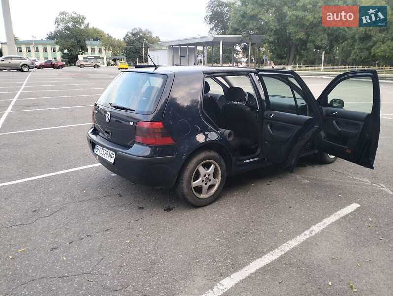 Хэтчбек Volkswagen Golf 2000 в Измаиле