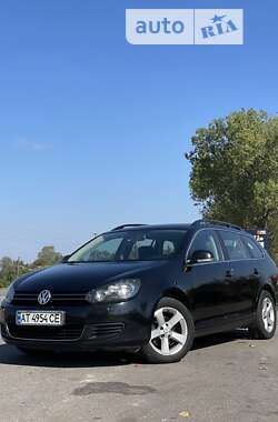 Універсал Volkswagen Golf 2012 в Калуші