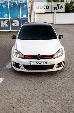 Хетчбек Volkswagen Golf 2011 в Чернівцях