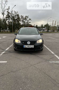 Хэтчбек Volkswagen Golf 2008 в Киеве