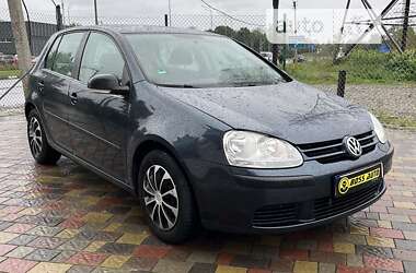 Хетчбек Volkswagen Golf 2008 в Стрию