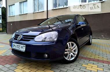 Хетчбек Volkswagen Golf 2006 в Звягелі