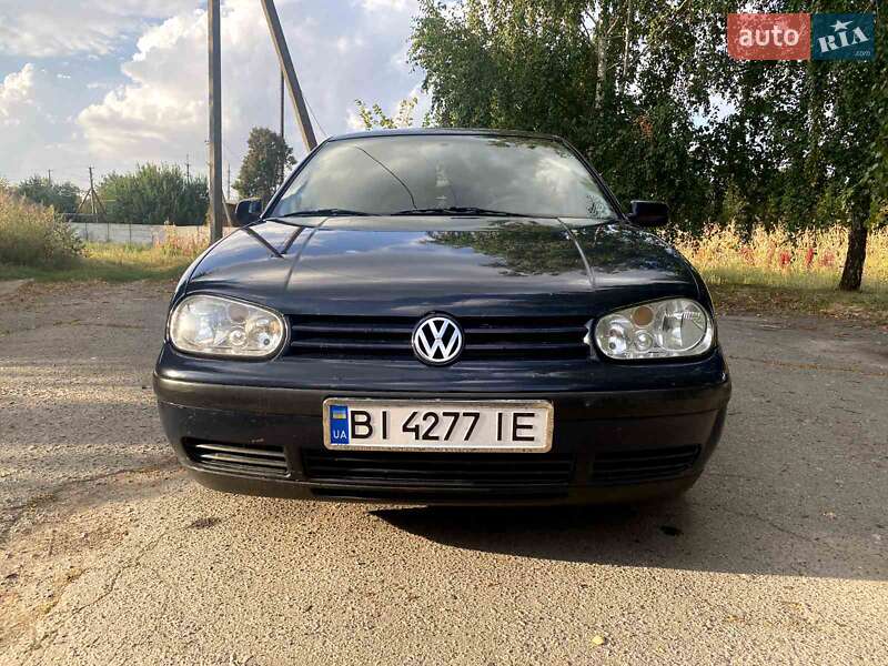 Хетчбек Volkswagen Golf 1998 в Гадячі