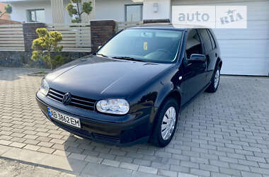 Хетчбек Volkswagen Golf 2001 в Тульчині