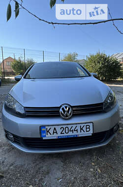 Хэтчбек Volkswagen Golf 2009 в Киеве