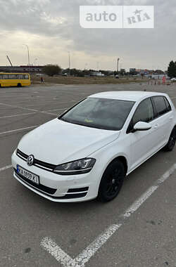 Хетчбек Volkswagen Golf 2013 в Києві