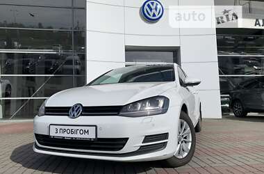 Хэтчбек Volkswagen Golf 2013 в Львове