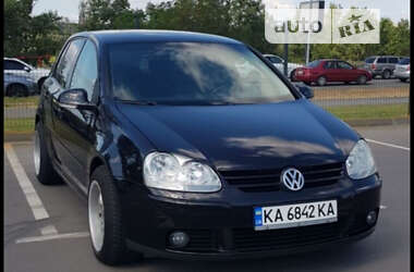 Хетчбек Volkswagen Golf 2006 в Києві