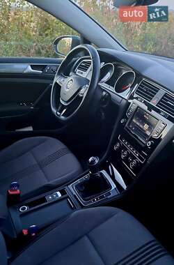 Універсал Volkswagen Golf 2016 в Полтаві
