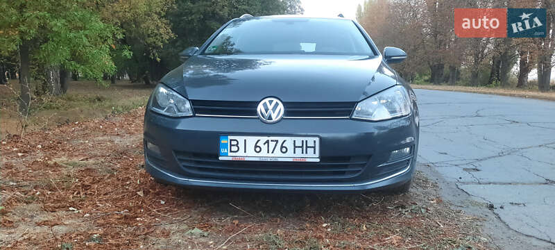 Універсал Volkswagen Golf 2016 в Полтаві