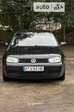 Хетчбек Volkswagen Golf 1997 в Чернівцях