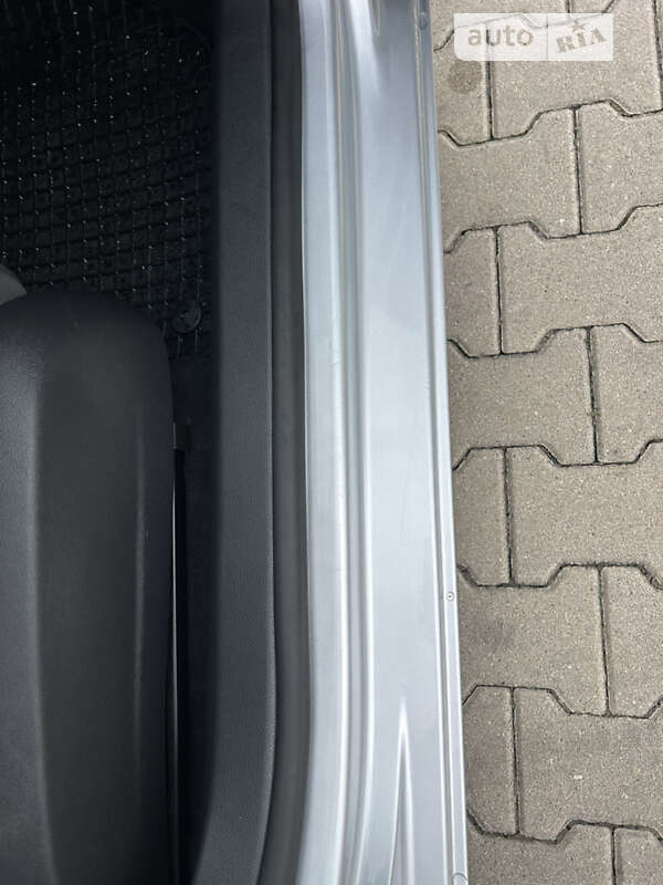 Хетчбек Volkswagen Golf 2011 в Вінниці